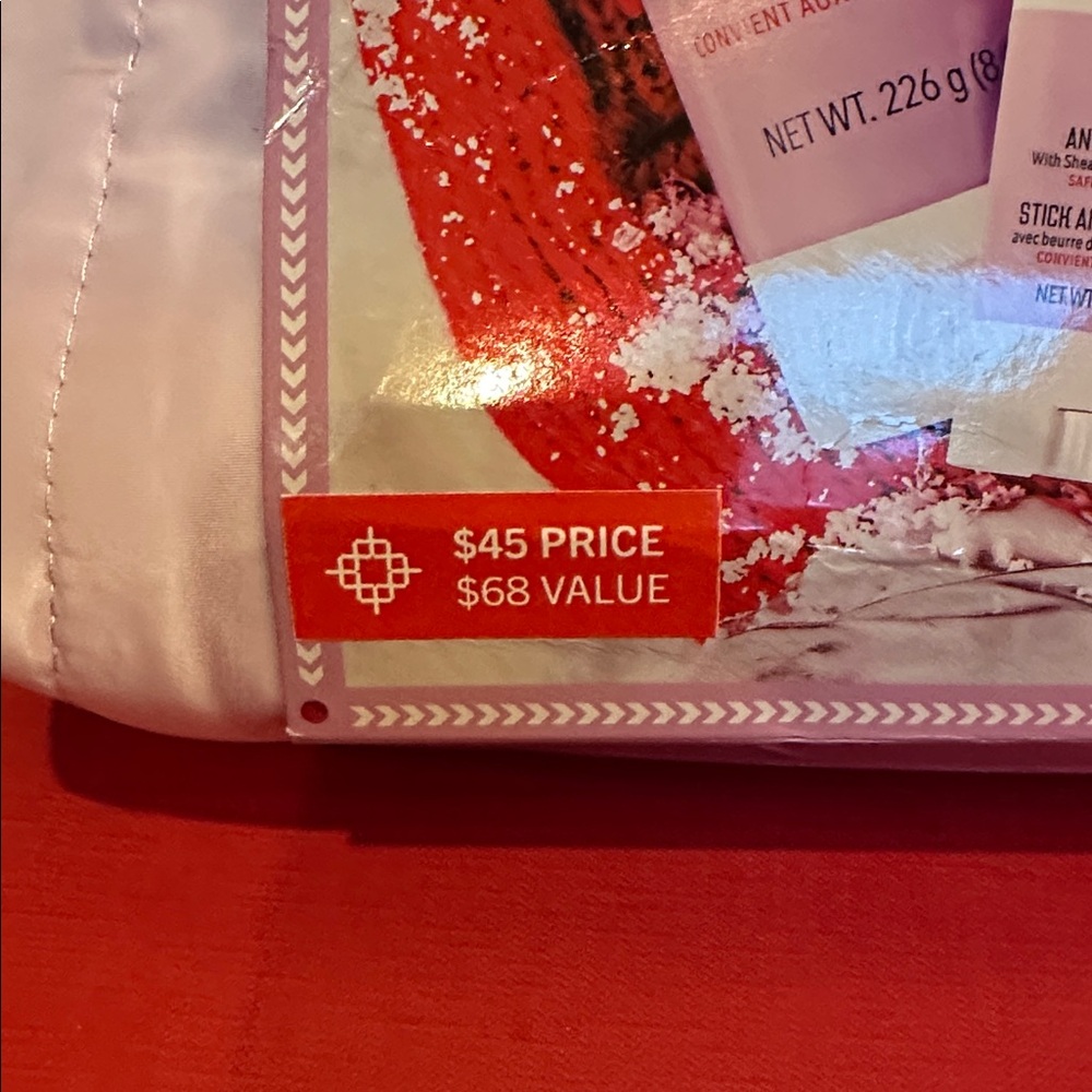 First Aid Beauty Smooth Skin Set in Lavender Bag - Picture 5 of 6